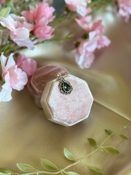 Enchanted Glow Pendent