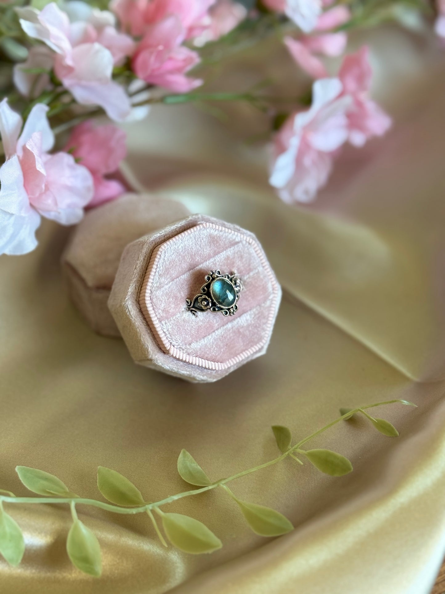 Labradorite blossom sz 7