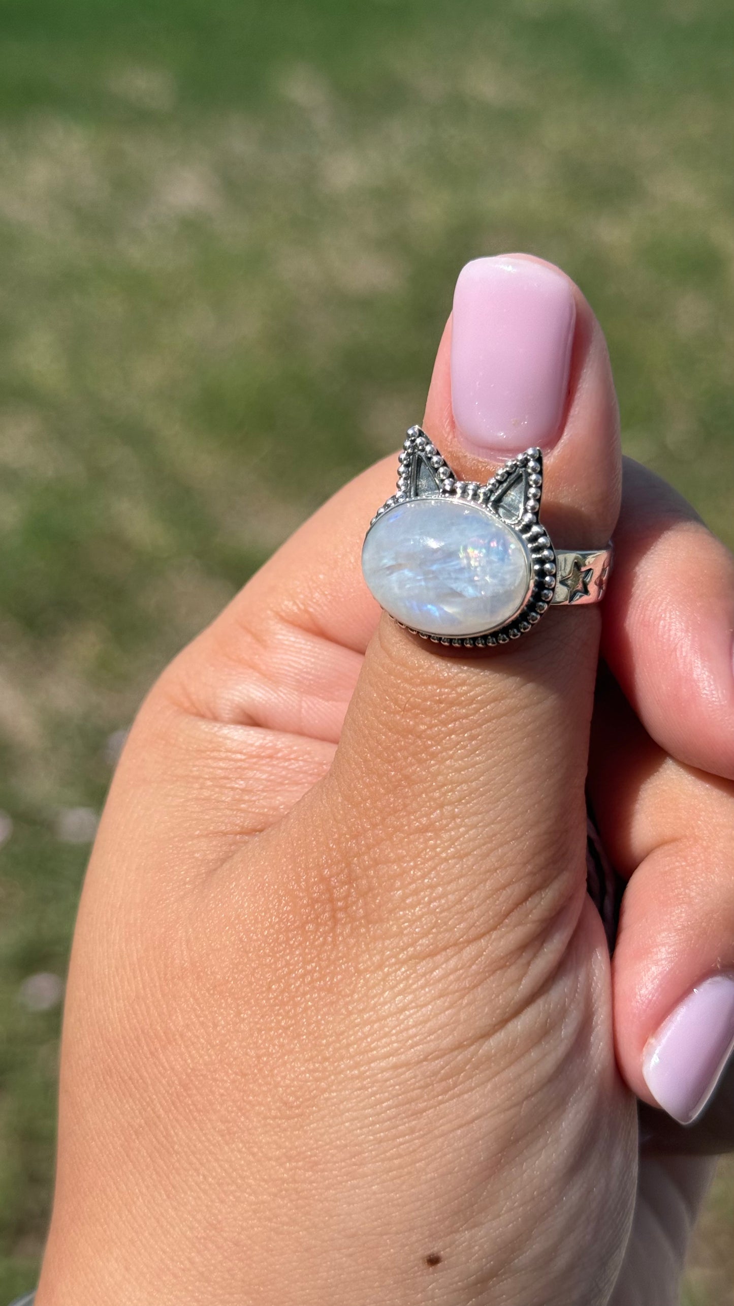 Purrrrfect Moonstone Ring sz 9